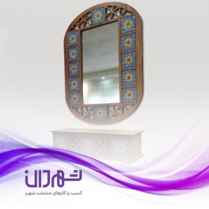 آینه سنتی دست‌ساز با خشت‌های میناکاری شده،